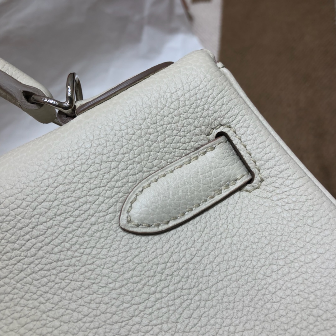 Hermes Kelly 32cm Handbag Shoulder Bag in White Togo Leather